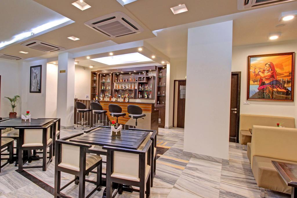 Hotel Nawalgarh Plaza מראה חיצוני תמונה