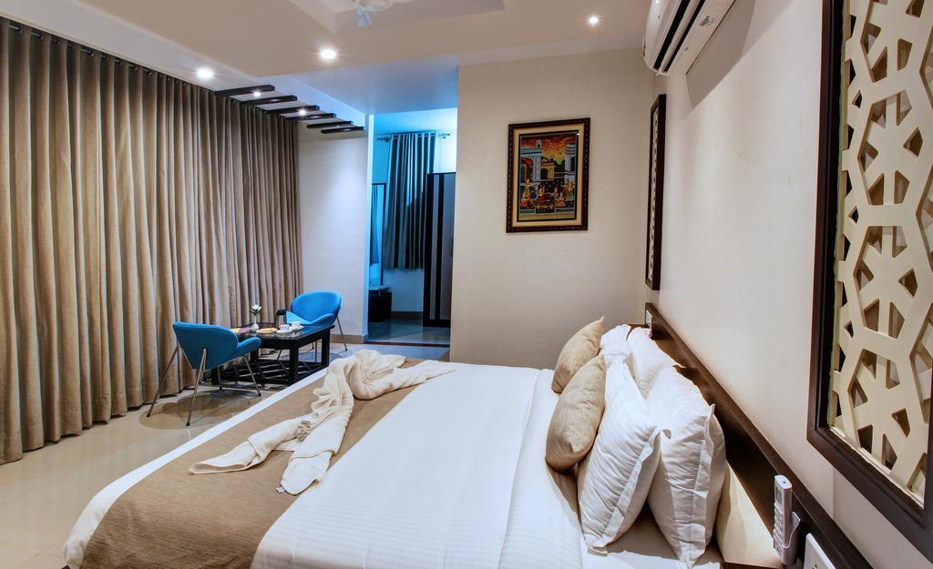 Hotel Nawalgarh Plaza חדר תמונה